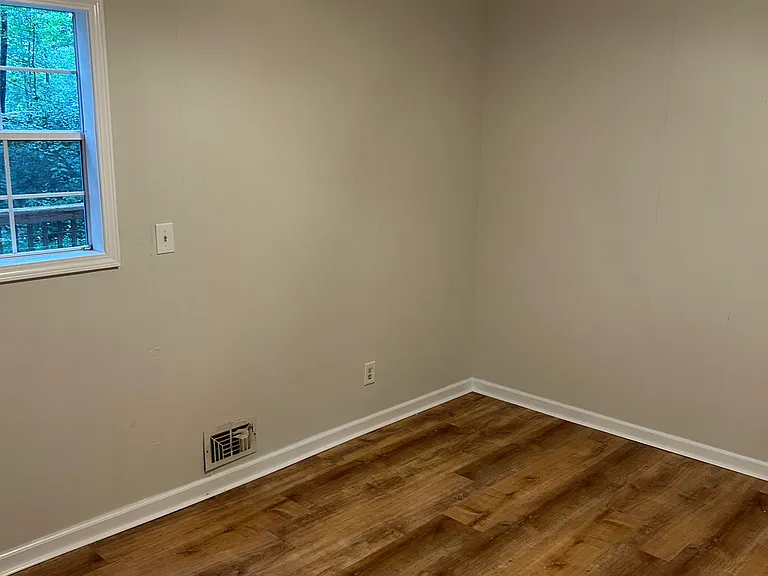 3637 Windmill Rd #2 — Photo 12