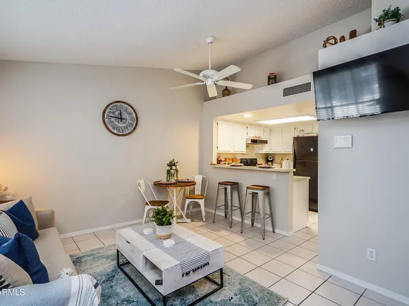 6606 W KINGSTON Lane, Glendale, AZ 85306