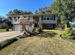 111 Magua Dr, Akron, OH 44319