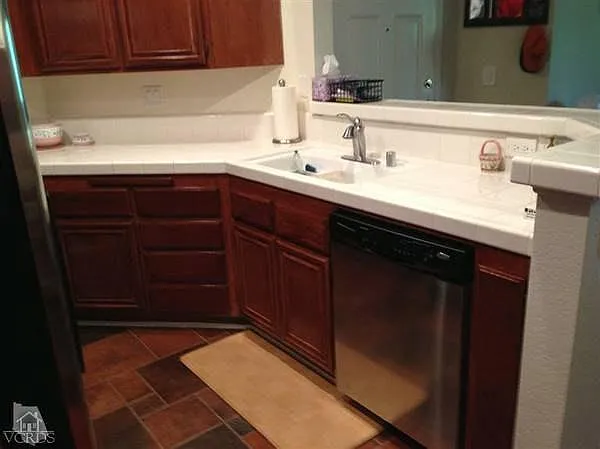 697 Sutton Crest Trl #111 — Photo 9