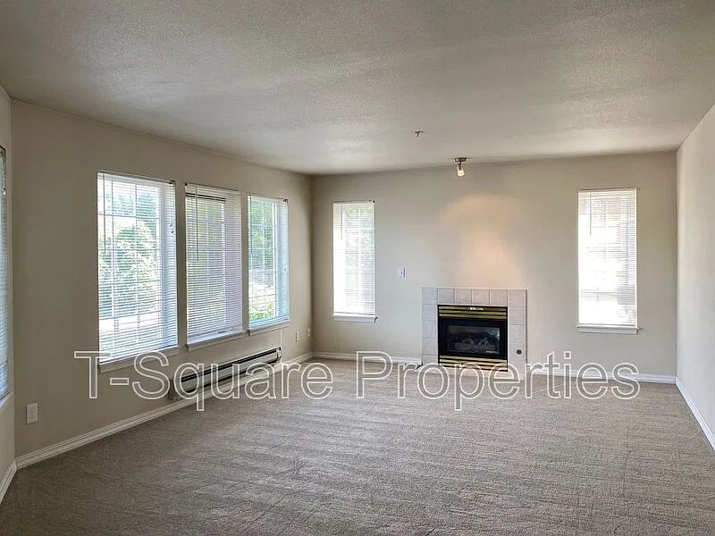 2 bed, 2.0 bath, 1080 sqft, $2,195 — Photo 4