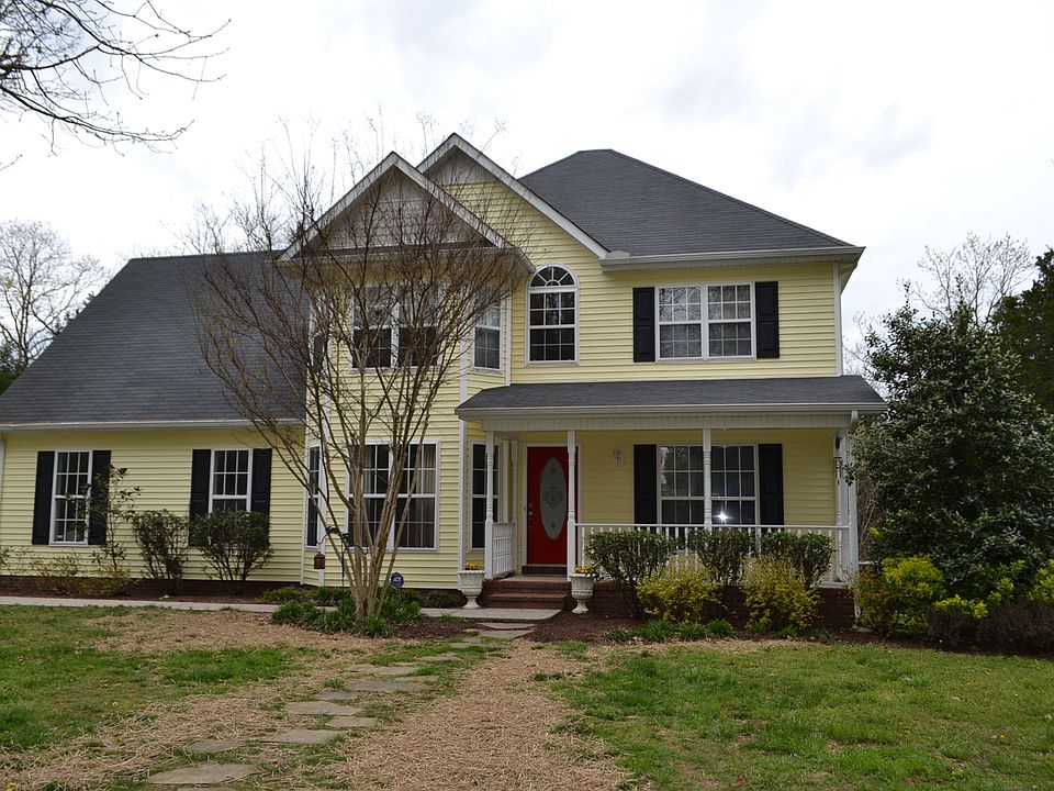 1st image of 118 Hidden Valley Ln