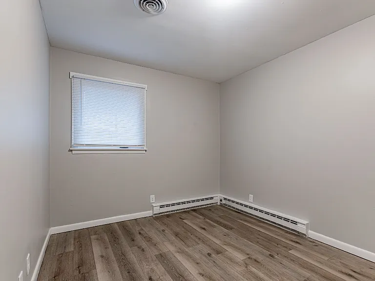 404 S Urbana Ave — Photo 11
