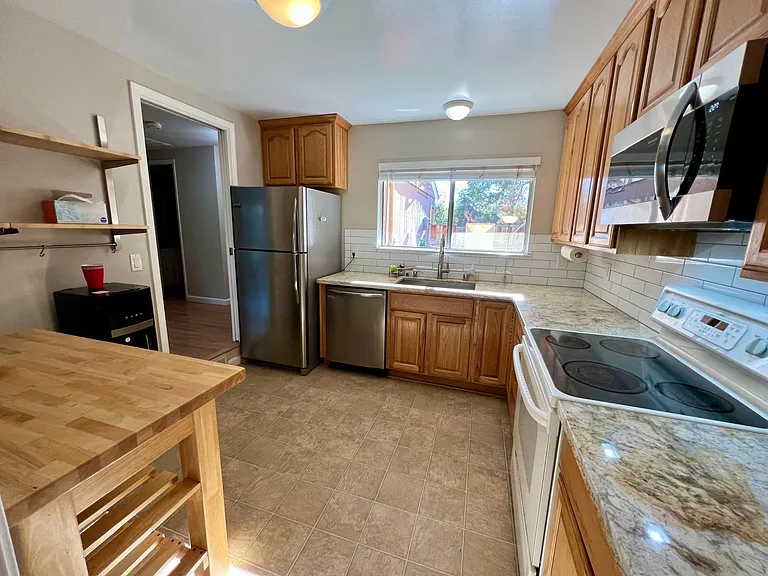 248 Pine Wood Ln — Photo 8
