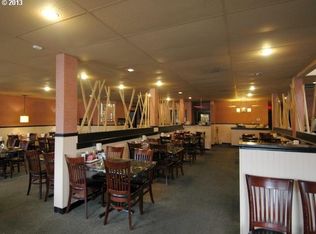 835 NE Broadway St, Portland, OR 97232