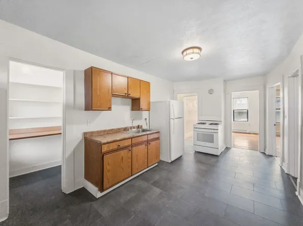 1451 Dwight St, Holyoke, MA 01040