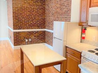 898 Massachusetts Ave APT 1V, Cambridge, MA 02139