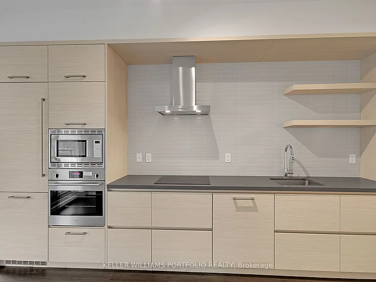 2221 Yonge St #1106 — Photo 6