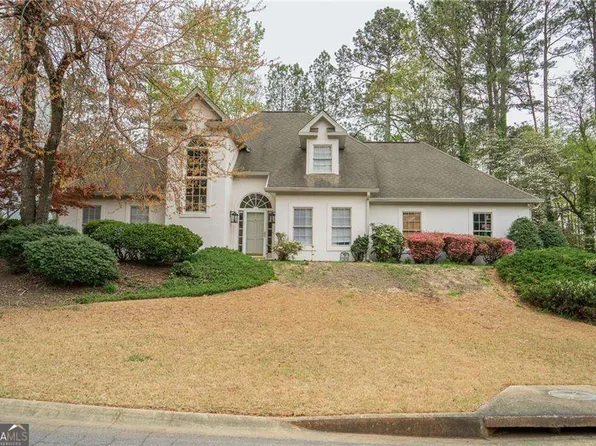 5713 Brynwood Cir NW, Acworth, GA 30101