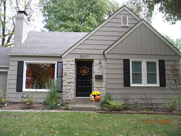 2nd image of 8817 Ivanhoe Trl