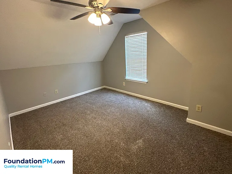 7063 Beringer Dr S — Photo 18