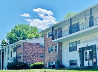 105 S Elder Ln APT 9, Decatur, IL 62522