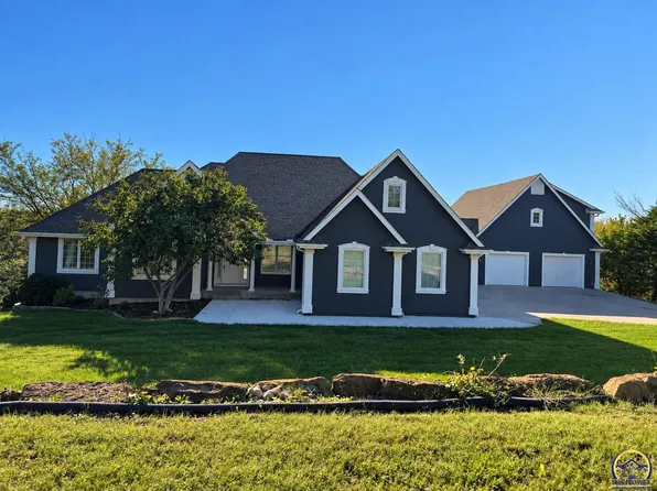 4901 SW Fairlawn Rd, Topeka, KS 66610