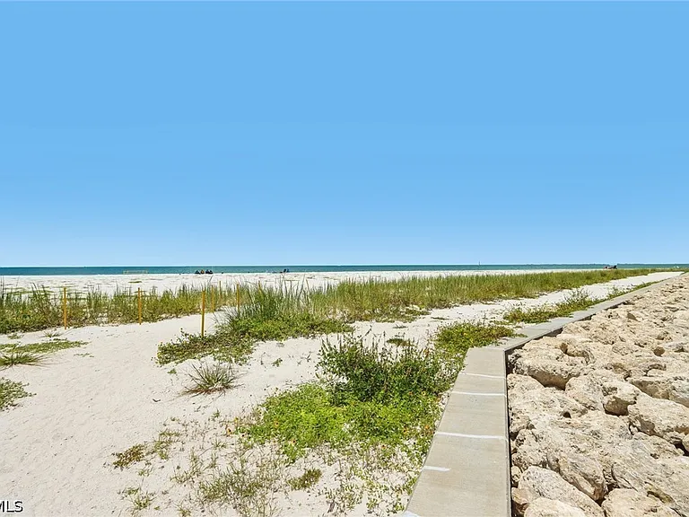 7400 Estero Blvd #315 — Photo 26