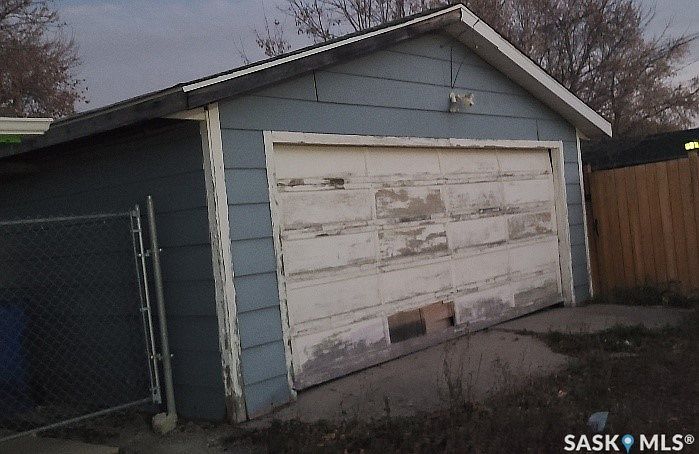 2nd image of 2144 Atkinson Street
