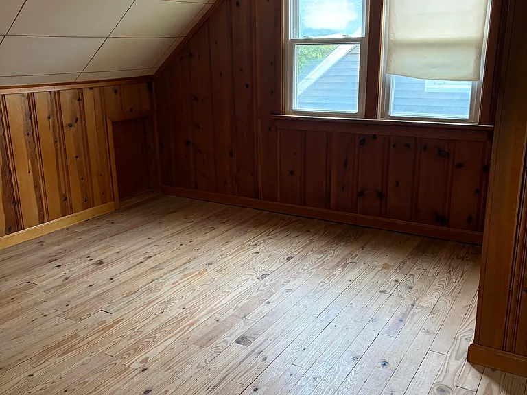 1385 Beaconfield Rd — Photo 13