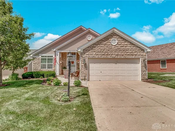 1478 Fairhill Ct, Xenia, OH 45385