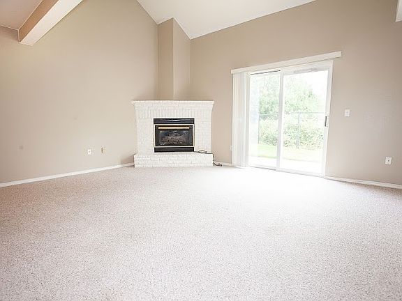 3rd image of 4417 Governor Ln SE