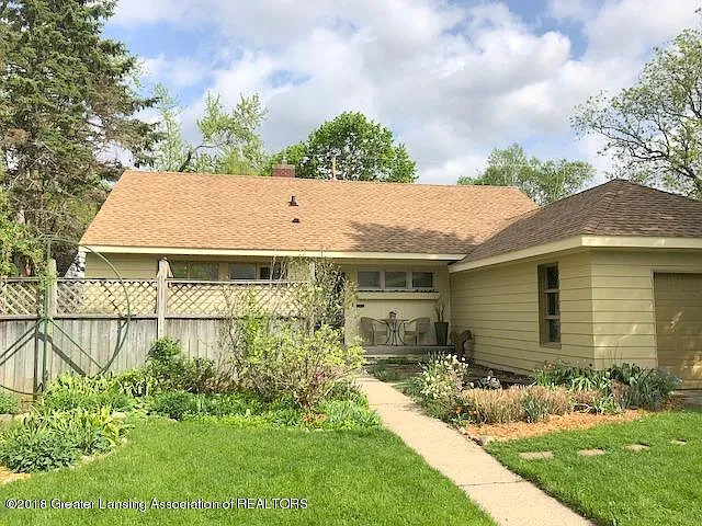 520 Kedzie St photo 1