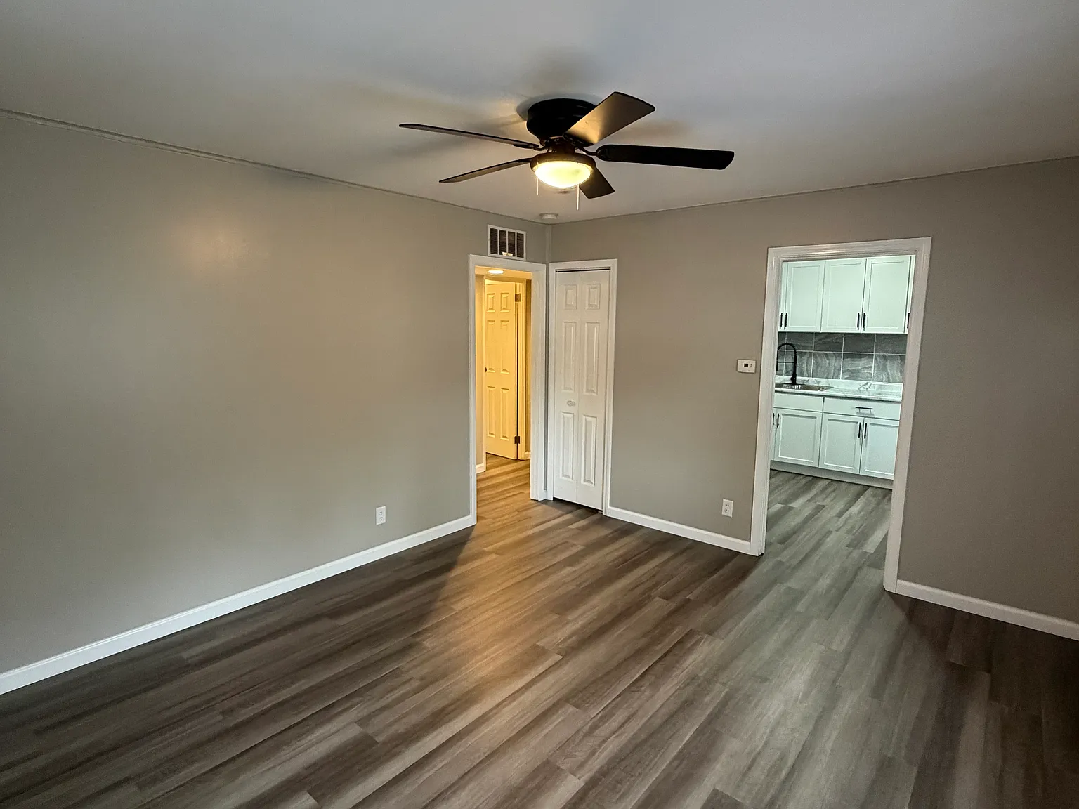 1 bed, 750 sqft, $980 — Photo 3