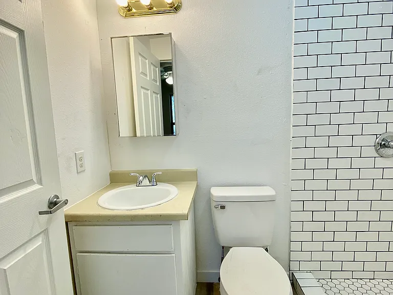 109 Harmons Way — Photo 8
