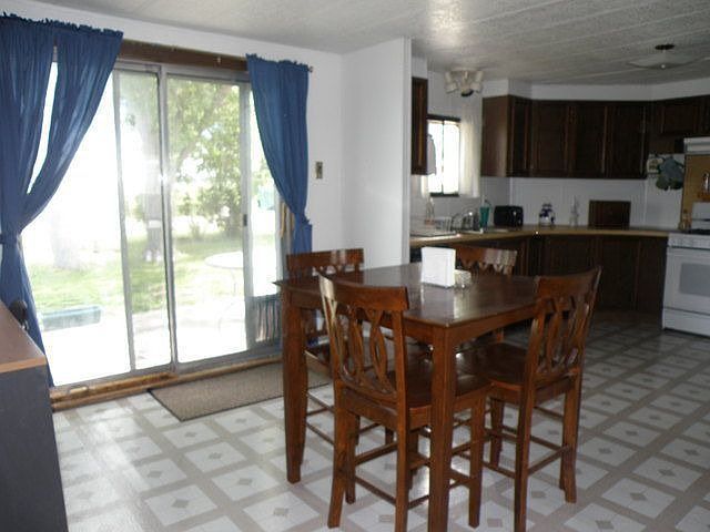 2nd image of 20 Gardens North Dr