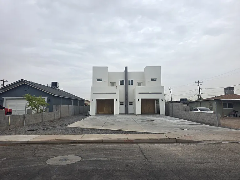 1408 S 9th Ave #A — Photo 2