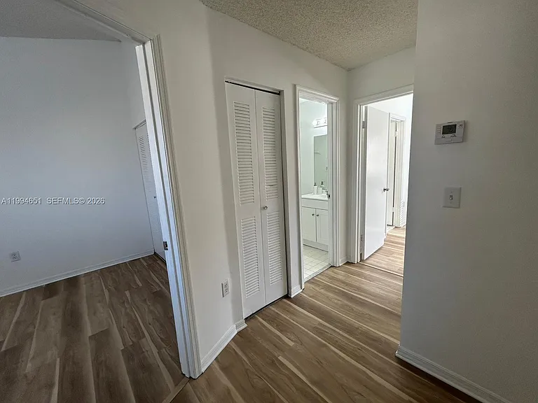 6255 Kendale Lakes Cir #225 — Photo 41
