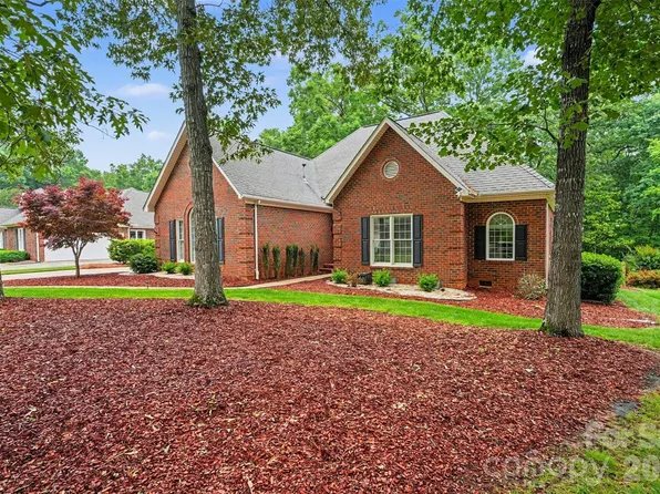 1320 Mill Race Ln, Matthews, NC 28104