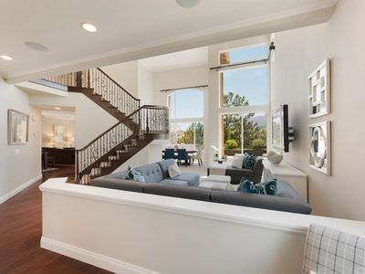 994 S Canyon Heights Dr, Anaheim, CA, 92808