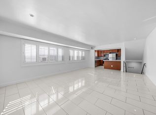 148 S Reeves Dr APT 4, Beverly Hills, CA 90212