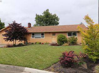 2709 Castle Dr, Springfield, OR 97477