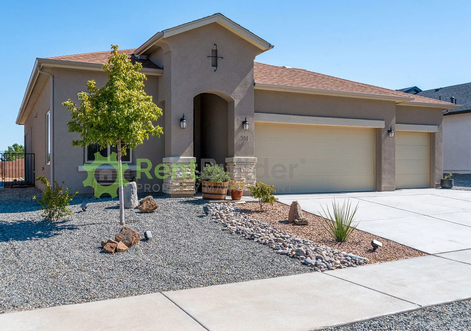 3 bed, 2.0 bath, 1649 sqft, $2,295 — Photo 1