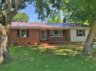 125 Maple Dr, Rock Island, TN 38581