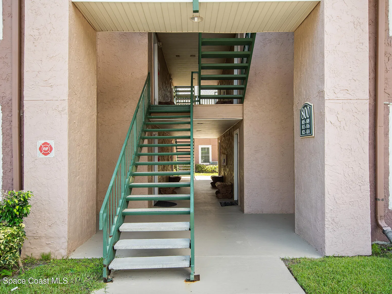 1 bed, 1.0 bath, 752 sqft, $1,400 — Photo 2