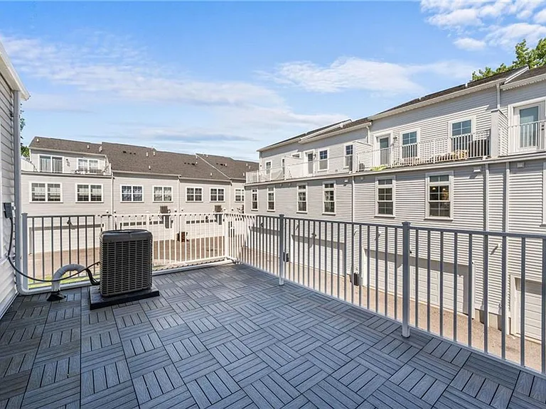 12203 Ashbury Ave — Photo 17