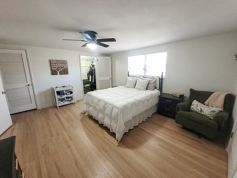 517 E McGee St — Photo 14