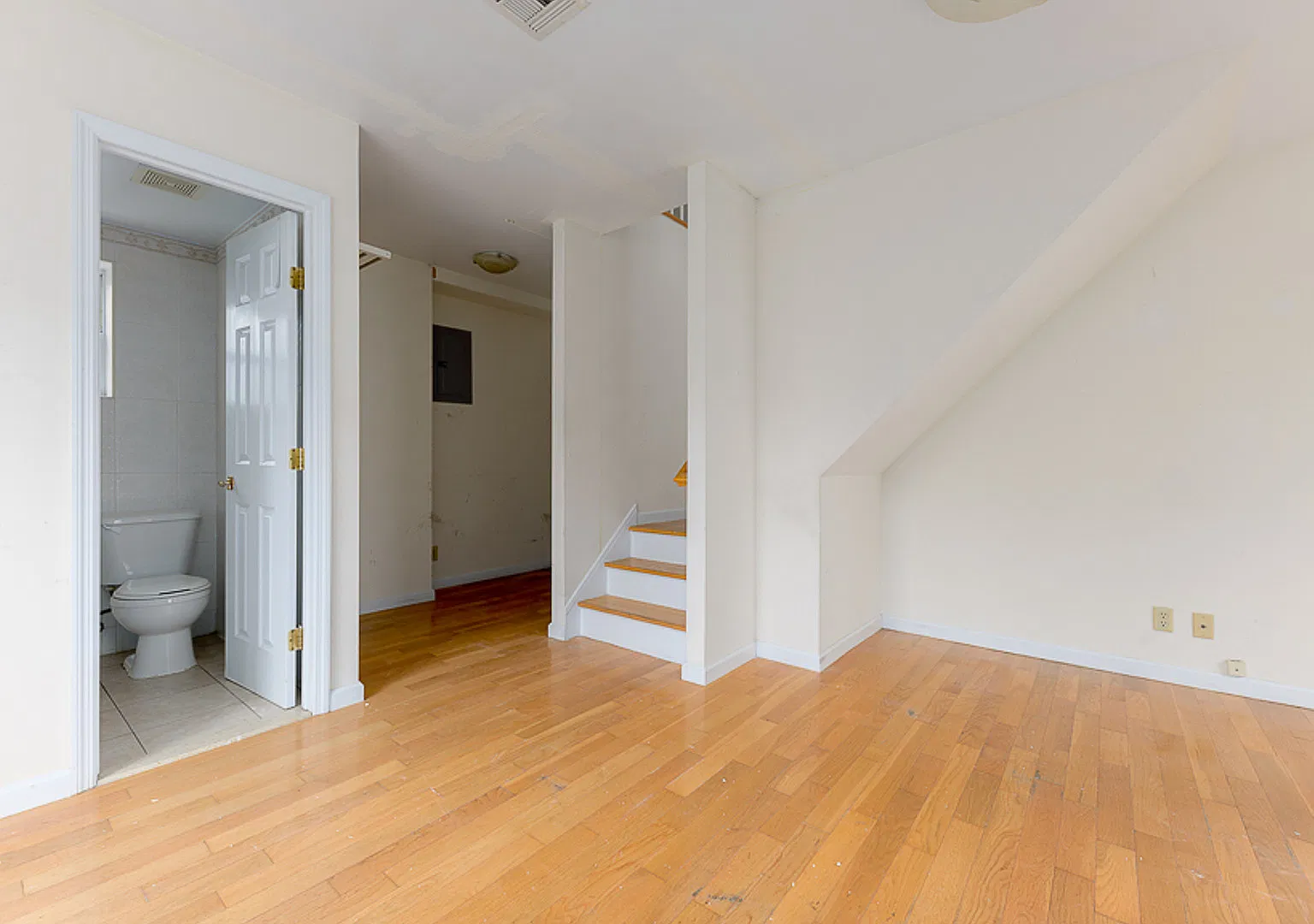 59 Saint Mark's Place — Photo 2