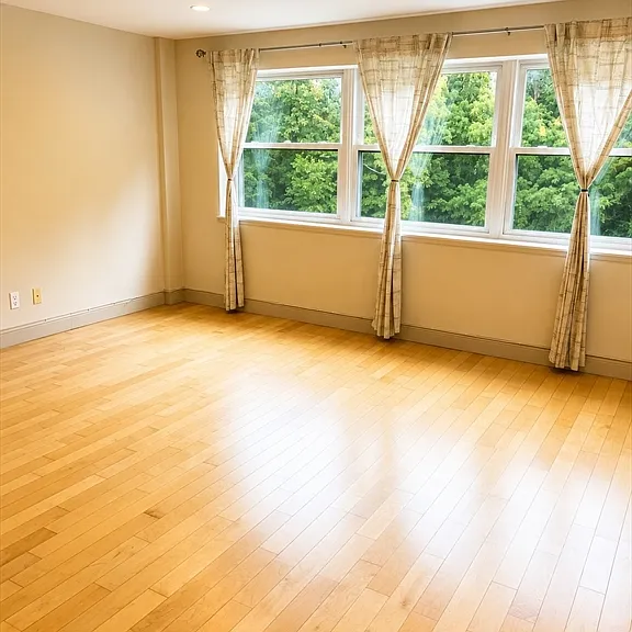 1600 Beacon St #701 — Photo 2
