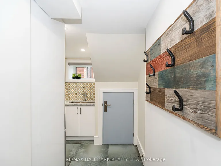202 Rusholme Rd #HOUSE — Photo 9