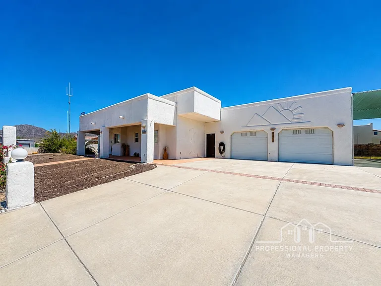 14181 E 49th Ln — Photo 2