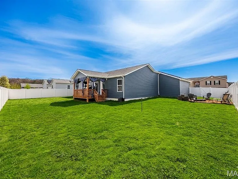 407 Sammy Ln — Photo 45