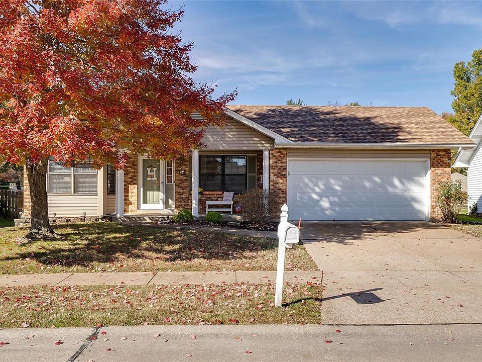 1st image of 54 Trampe Hill Dr