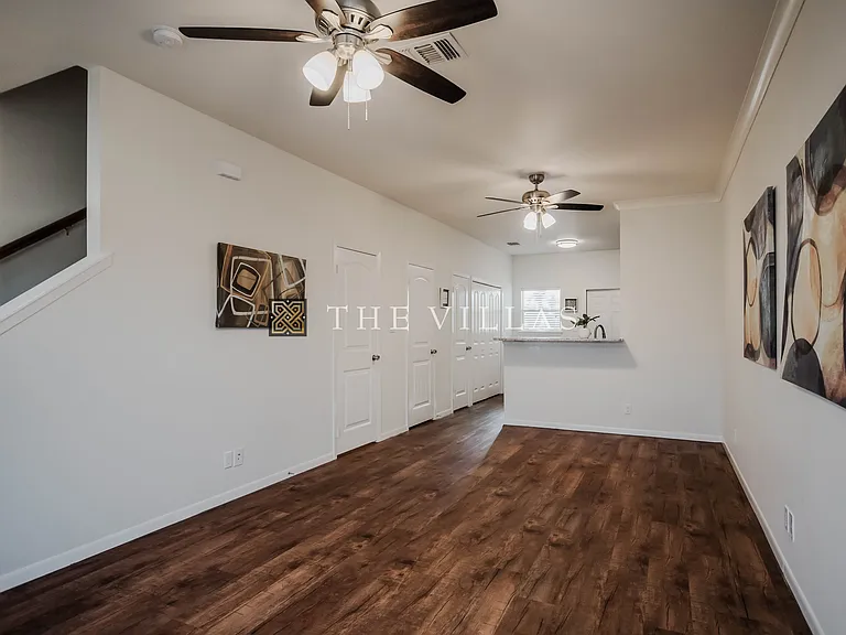 The Villas Apartments — Photo 32