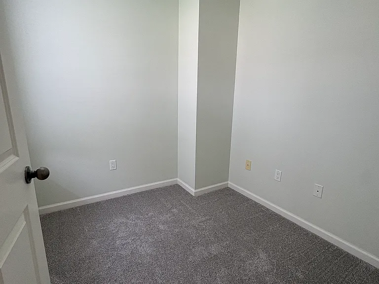 113 Greystone Way — Photo 16
