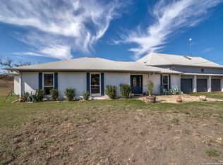 8415 County Road 279, Rio Medina, TX 78066