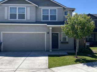 715 N Roundhouse Ct, Sisters, OR 97759