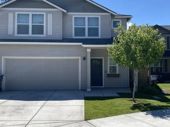 715 N Roundhouse Ct, Sisters, OR 97759