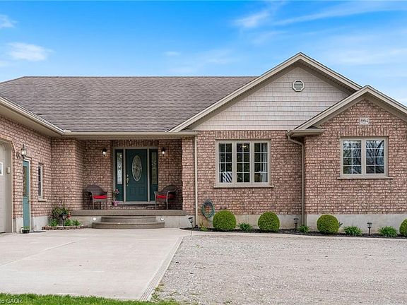 3rd image of 8984 Plank Rd