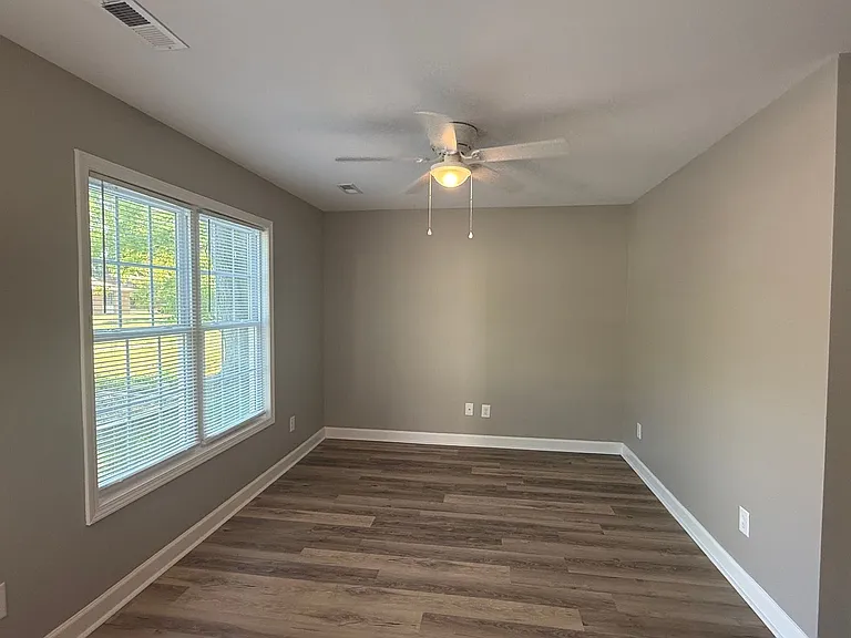 317/319 E. Gilbreath Street — Photo 22